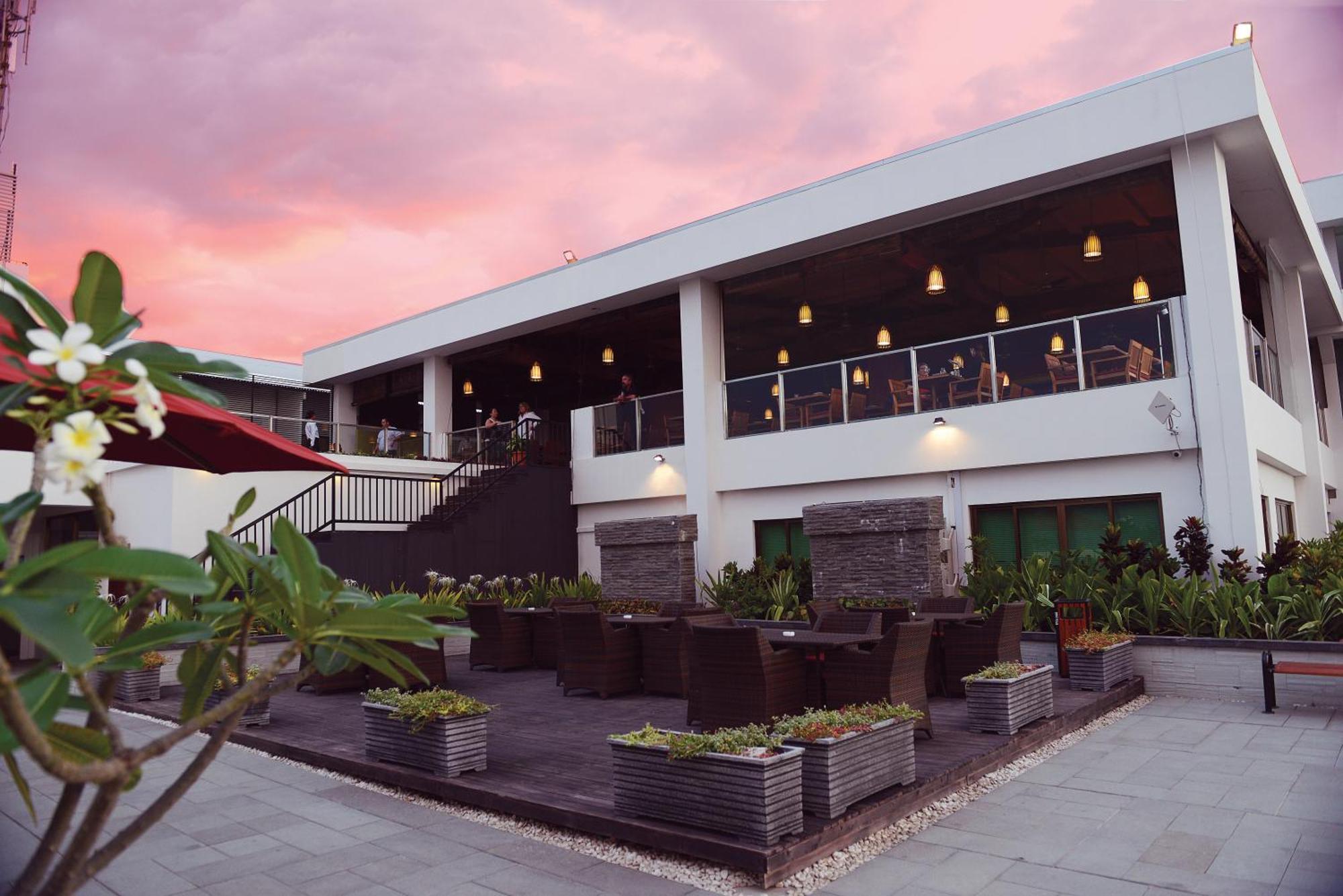 Timor Plaza Hotel & Apartments Dili Exterior foto